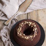 Chiffon cake al cacao con crema alle nocciole