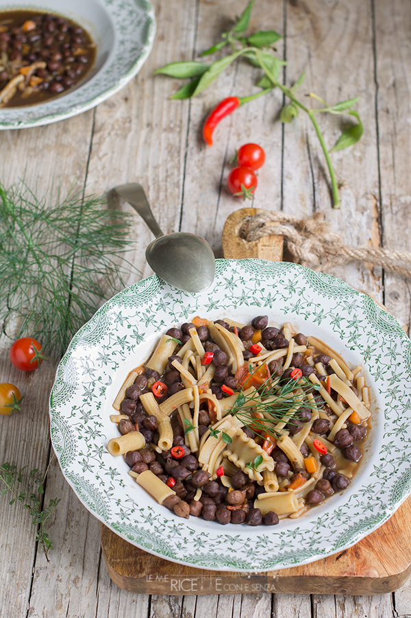 Pasta e ceci piccante con i ceci neri Le mie RICETTE con e senza
